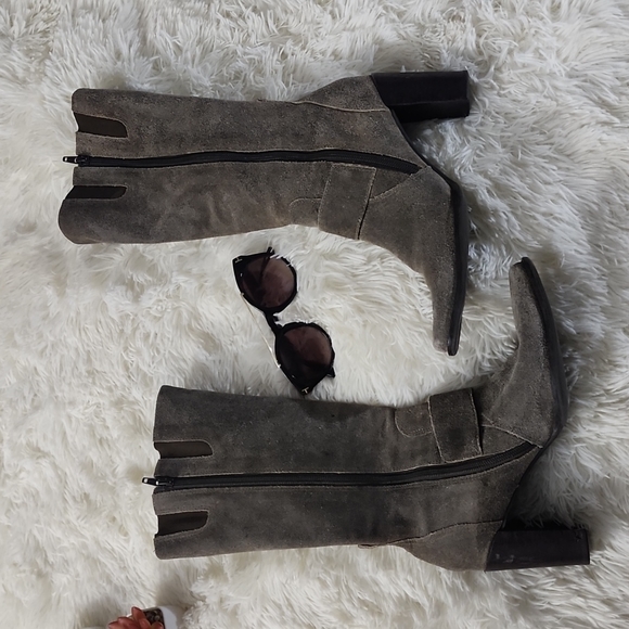 Liz Claiborne Flex Zorba Suede Tall Boots - Picture 5 of 11